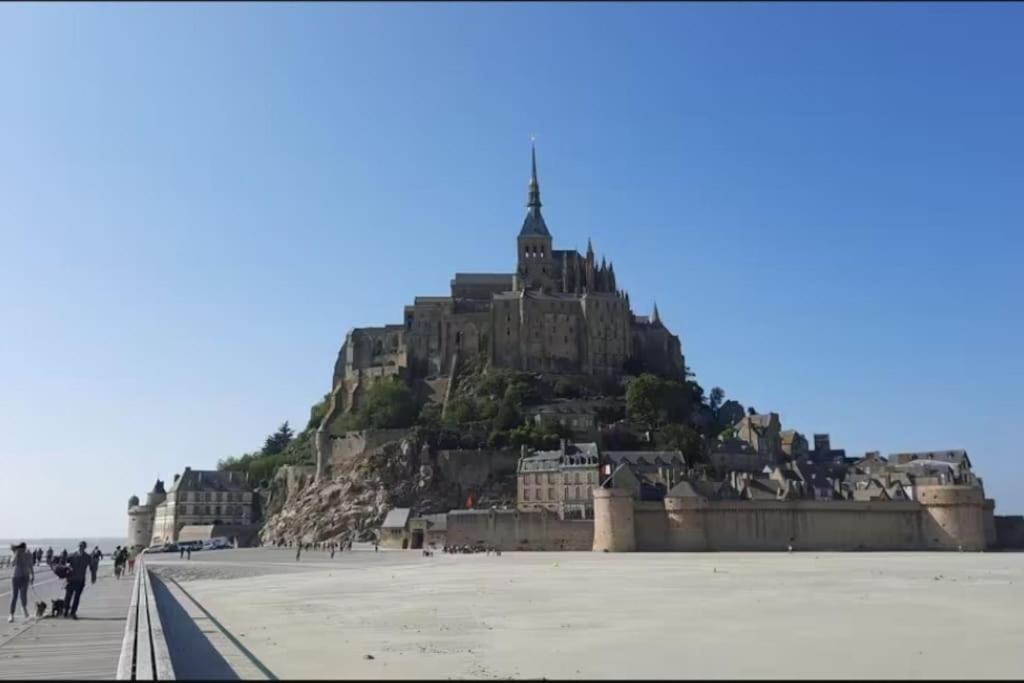 Maison Proche Du Mont Saint Michel Pontorson Luaran gambar